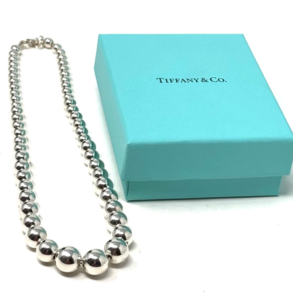 Authentic Tiffany & Co. Graduated Beaded Ball Necklace. - Picture 13 of 14